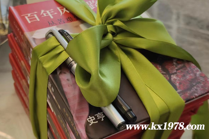 和父親一起做沙發(fā)——內蒙古老人回憶錄《從苦難到幸福的生活》(17)