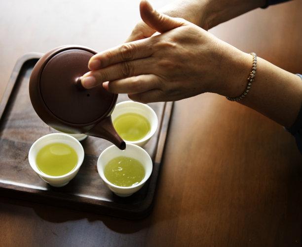 那些熬過10年的餐飲老板有必要請傳記作家代寫回憶錄嗎？