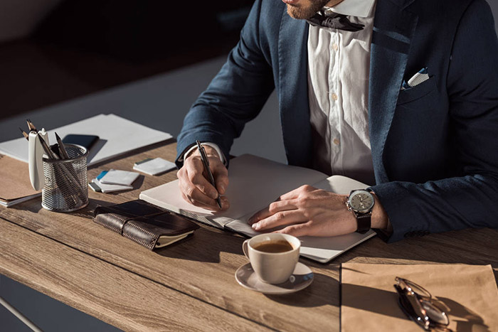 企業(yè)家建立內(nèi)在威信的19個(gè)問題——企業(yè)傳記作家也是企業(yè)教練系列（2）