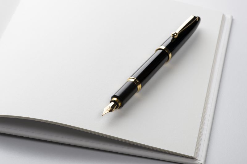 老人回憶錄初稿，想找有經(jīng)驗的老師幫忙審閱修改